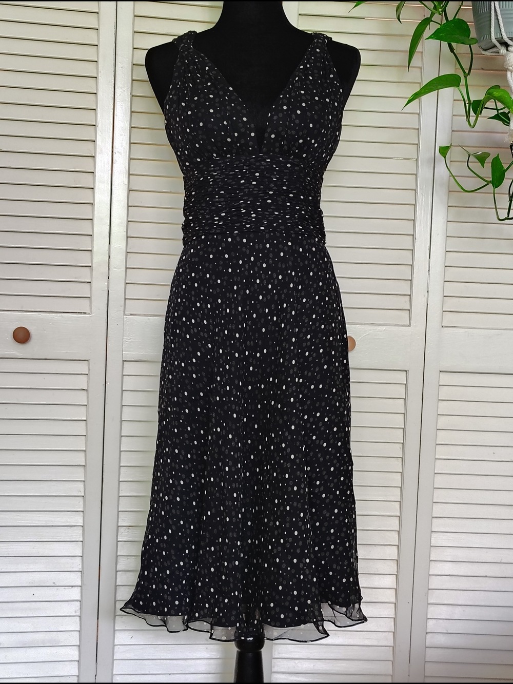 White House Black Market Black Polka Dot Silk Midi Dress Size 2 – Like New